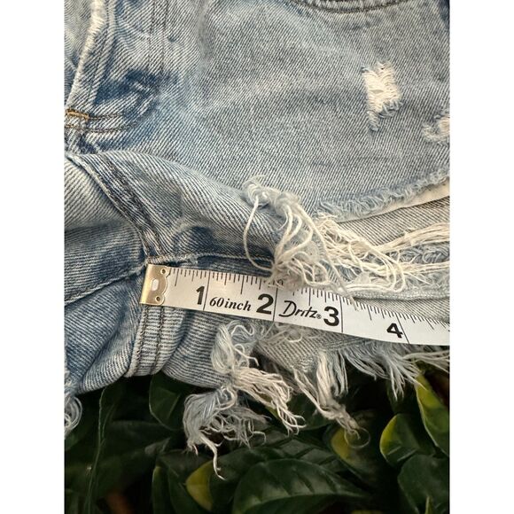 AGOLDE Light Wash High Rise  Distressed Denim Shorts Size 23 - Picture 9 of 9